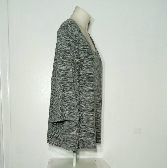 Cato Grey Bell Sleeve Top Sz 22/24W - Picture 4 of 8